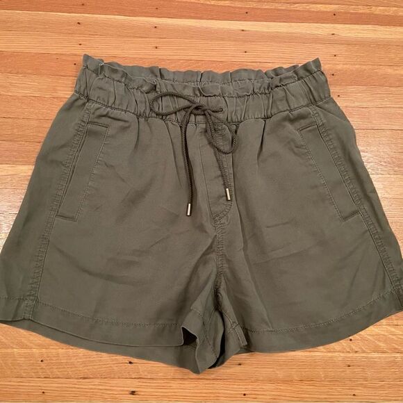 Loft army green shorts NWT - Picture 1 of 3
